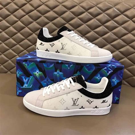 Louis Vuitton men's sneakers official store